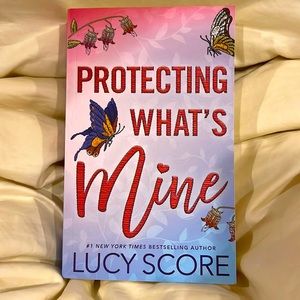 Lucy Score- protecting what’s mine